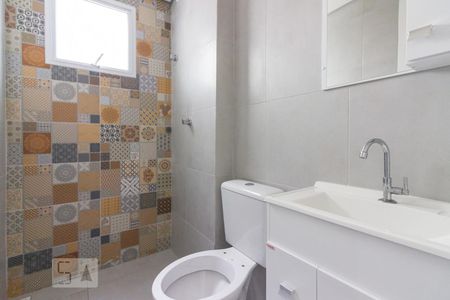 Banheiro de apartamento para alugar com 2 quartos, 52m² em Sítio do Morro, São Paulo