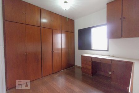 Quarto 1 de apartamento para alugar com 3 quartos, 165m² em Vila Clementino, São Paulo