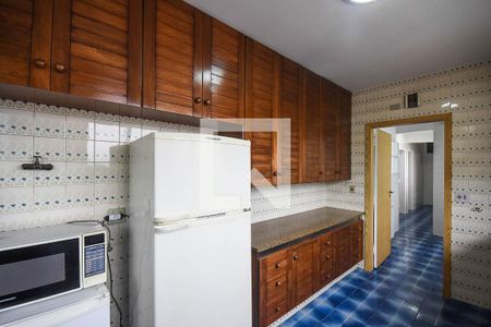 Apartamento para alugar com 211m², 2 quartos e 2 vagas Apartamento para alugar com 211m², 2 quartos e 2 vagasCozinha
