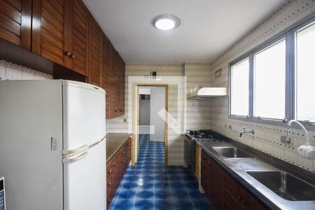 Apartamento para alugar com 211m², 2 quartos e 2 vagas Apartamento para alugar com 211m², 2 quartos e 2 vagasCozinha