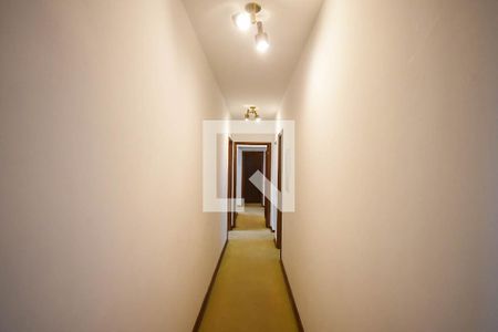 Apartamento para alugar com 211m², 2 quartos e 2 vagas Apartamento para alugar com 211m², 2 quartos e 2 vagasCorredor