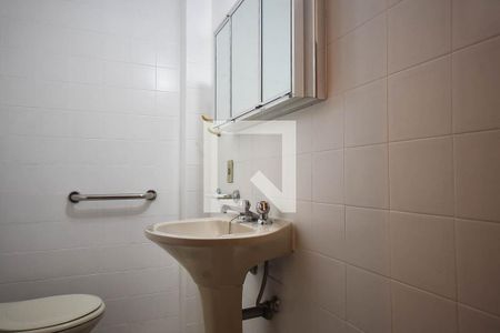Apartamento para alugar com 211m², 2 quartos e 2 vagas Apartamento para alugar com 211m², 2 quartos e 2 vagasBanheiro suíte 1