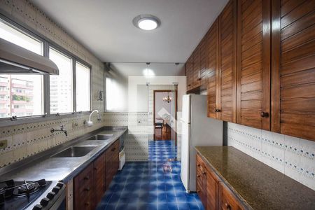 Apartamento para alugar com 211m², 2 quartos e 2 vagas Apartamento para alugar com 211m², 2 quartos e 2 vagasCozinha