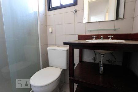 Banheiro de apartamento à venda com 2 quartos, 70m² em Portal do Morumbi, São Paulo