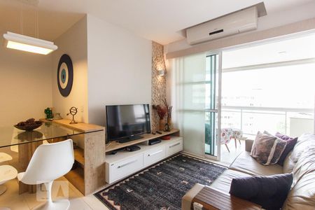 Sala de apartamento para alugar com 2 quartos, 150m² em Barra da Tijuca, Rio de Janeiro
