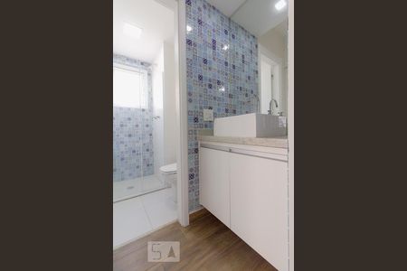 Lavabo de apartamento para alugar com 1 quarto, 45m² em Vila Guarani (z Sul), São Paulo