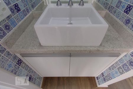 Lavabo de apartamento para alugar com 1 quarto, 45m² em Vila Guarani (z Sul), São Paulo