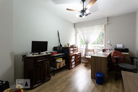 Quarto  de apartamento para alugar com 3 quartos, 115m² em Moema, São Paulo