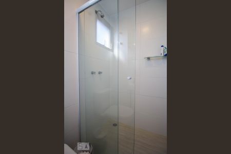 Banheiro  de apartamento à venda com 1 quarto, 42m² em Pinheiros, São Paulo