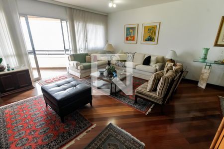 Sala 1 de apartamento para alugar com 4 quartos, 165m² em Vila Suzana, São Paulo