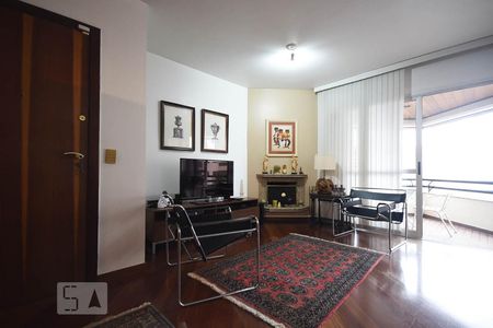 Sala de apartamento para alugar com 4 quartos, 165m² em Vila Suzana, São Paulo