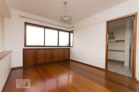 Sala de apartamento para alugar com 3 quartos, 189m² em Aclimação, São Paulo