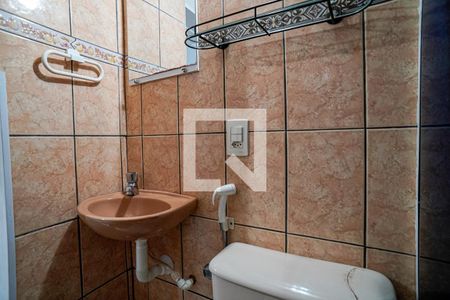Banheiro de casa de condomínio para alugar com 1 quarto, 14m² em Fátima, Niterói