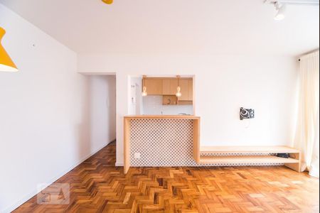 Sala de apartamento para alugar com 2 quartos, 58m² em Vila Uberabinha, São Paulo