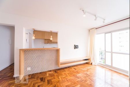 Sala de apartamento para alugar com 2 quartos, 58m² em Vila Uberabinha, São Paulo