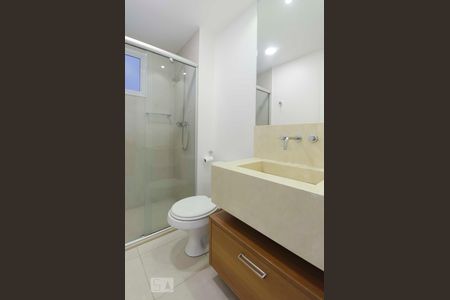 Banheiro de apartamento para alugar com 3 quartos, 75m² em Lauzane Paulista, São Paulo