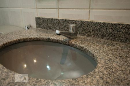 Banheiro de apartamento para alugar com 3 quartos, 88m² em Setor Bueno, Goiânia