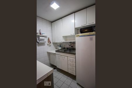 Cozinha de apartamento para alugar com 1 quarto, 40m² em Perdizes, São Paulo