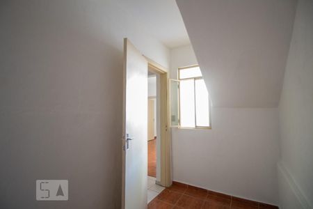 Quarto extra de apartamento para alugar com 2 quartos, 25m² em Cidade Jardim, Belo Horizonte