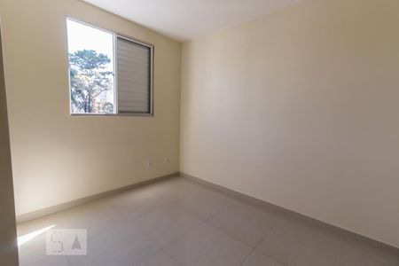 Quarto 2 de apartamento para alugar com 2 quartos, 47m² em Centro, Guarulhos