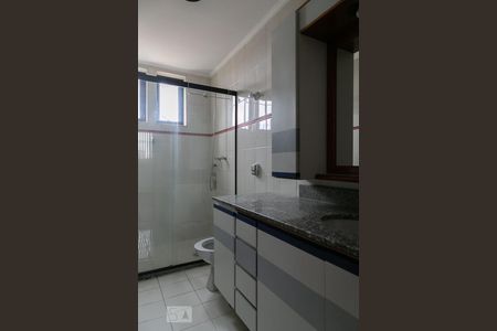 Banheiro  de apartamento à venda com 4 quartos, 220m² em Bosque da Saúde, São Paulo
