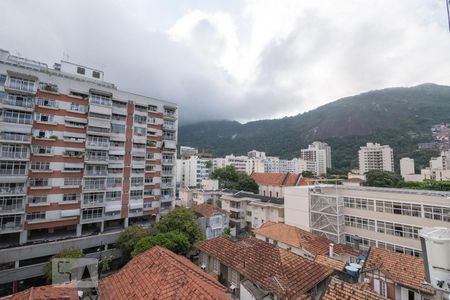 Quarto de apartamento para alugar com 2 quartos, 60m² em Botafogo, Rio de Janeiro