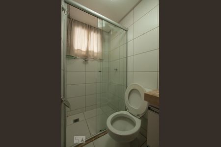 Banheiro de apartamento para alugar com 2 quartos, 58m² em Jardim Atlântico, Goiânia
