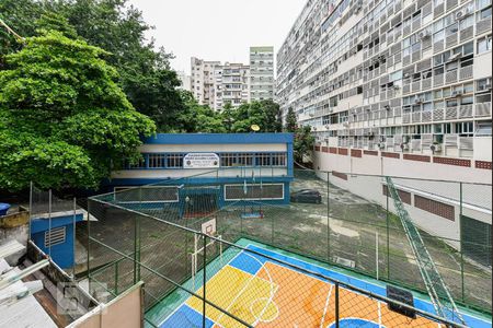 Vista de kitnet/studio para alugar com 1 quarto, 31m² em Copacabana, Rio de Janeiro