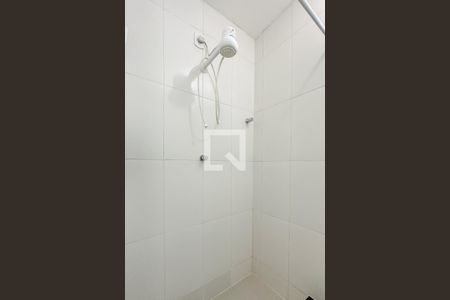 Banheiro de kitnet/studio para alugar com 1 quarto, 31m² em Copacabana, Rio de Janeiro