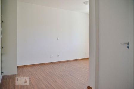 Suite 1 de apartamento à venda com 2 quartos, 69m² em Empresarial 18 do Forte, Barueri