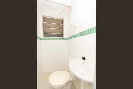 Banheiro Social de apartamento para alugar com 1 quarto, 50m² em Centro, Niterói