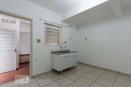 Cozinha de kitnet/studio para alugar com 1 quarto, 30m² em Vila Gumercindo, São Paulo