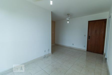 Sala de apartamento à venda com 2 quartos, 56m² em Pechincha, Rio de Janeiro