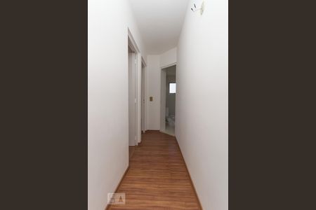 Corredor de apartamento à venda com 2 quartos, 72m² em Vila Gumercindo, São Paulo