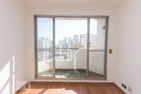 Janela da sala de apartamento à venda com 2 quartos, 72m² em Vila Gumercindo, São Paulo