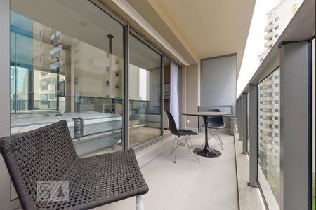 Varanda de kitnet/studio para alugar com 1 quarto, 46m² em Pinheiros, São Paulo