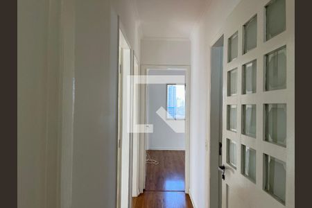 Corredor de apartamento para alugar com 3 quartos, 75m² em Chácara Inglesa, São Paulo