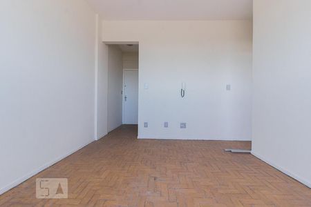 Sala de apartamento para alugar com 3 quartos, 90m² em Carlos Prates, Belo Horizonte