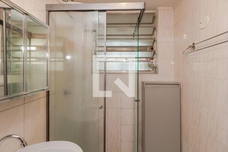 Banheiro  de apartamento para alugar com 1 quarto, 54m² em Aclimação, São Paulo