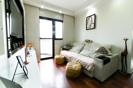 Sala de apartamento para alugar com 3 quartos, 70m² em Jardim Itapeva, São Paulo