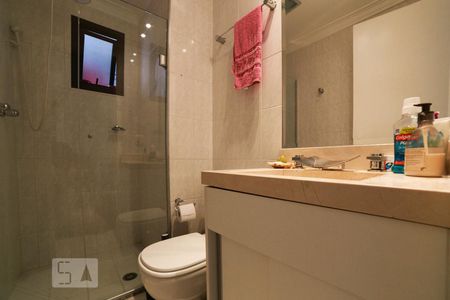 Banheiro de apartamento para alugar com 3 quartos, 70m² em Jardim Itapeva, São Paulo