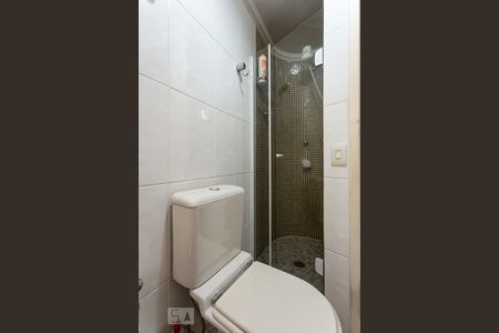 Banheiro de apartamento para alugar com 1 quarto, 40m² em Vila Uberabinha, São Paulo