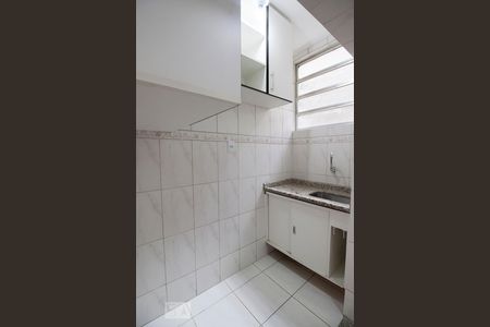 Cozinha de apartamento para alugar com 1 quarto, 55m² em Bela Vista, São Paulo