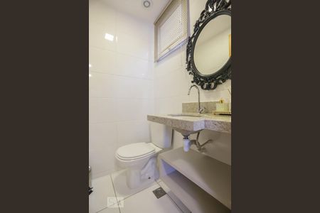 Banheiro de apartamento para alugar com 1 quarto, 56m² em Setor de Habitações Individuais Norte, Brasília