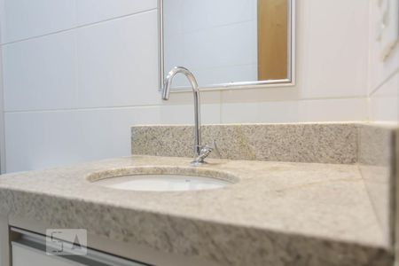 Banheiro suíte de apartamento para alugar com 1 quarto, 56m² em Setor de Habitações Individuais Norte, Brasília