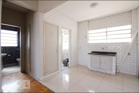 Cozinha de apartamento para alugar com 1 quarto, 70m² em Centro, Campinas