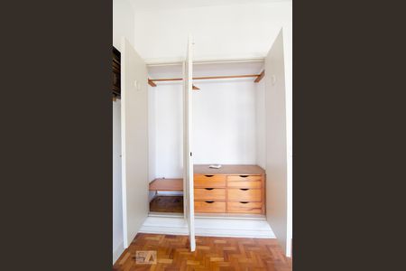 Quarto de apartamento para alugar com 1 quarto, 70m² em Centro, Campinas