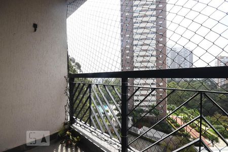 Varanda de apartamento para alugar com 3 quartos, 75m² em Vila Andrade, São Paulo