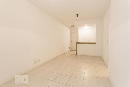 Sala de apartamento à venda com 3 quartos, 83m² em Jacarepaguá, Rio de Janeiro