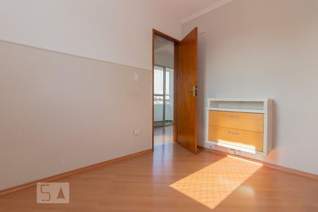 Quarto 2 de apartamento para alugar com 2 quartos, 50m² em Rio Pequeno, São Paulo
